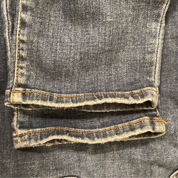 Judy Blue Distressed Jeans, Slim , Size 13/31 - Picture 9 of 9